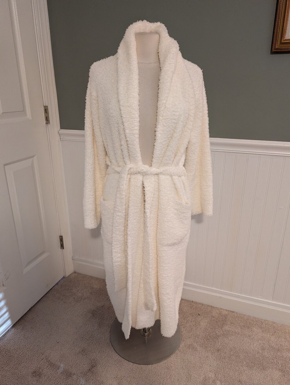 Women's Barefoot Dreams Cream Soft Cozychic Robe size 1 Small Medium
